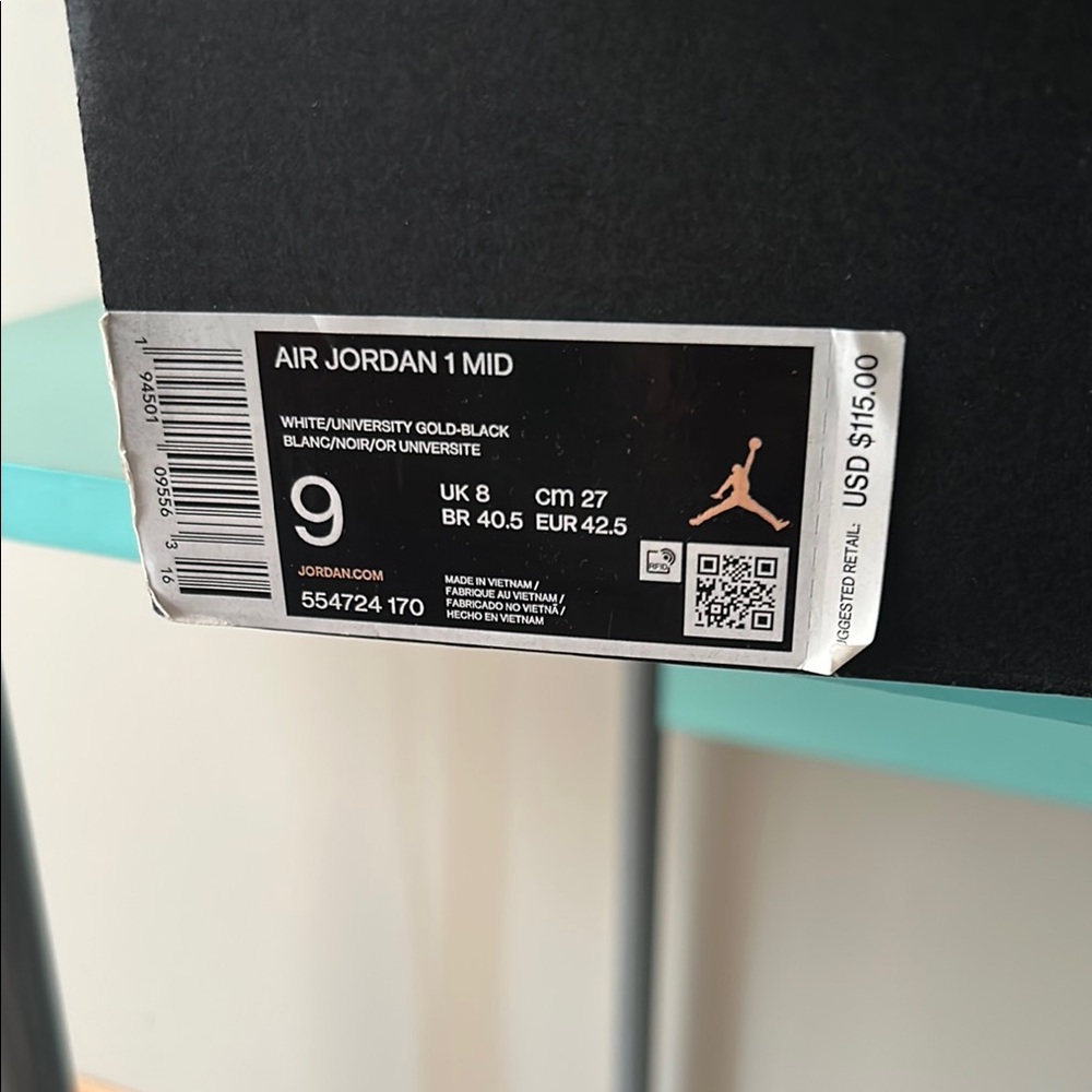 Air Jordan 1 Mid - White and Black - Picture 1 of 12
